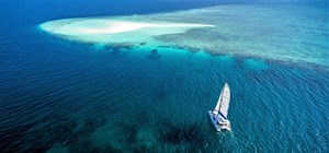 Charters in Maldiverna – Experience the Maldives by Water