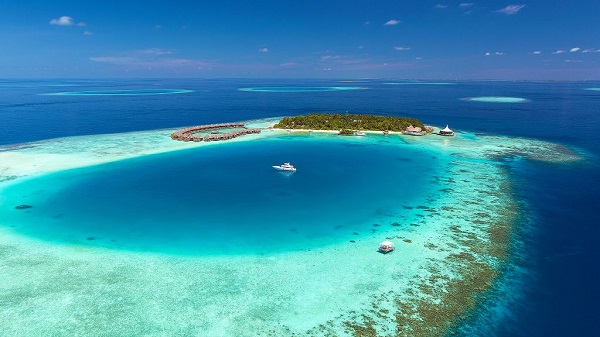 Exploring the Islands in The Maldives with Indian Ocean Charters